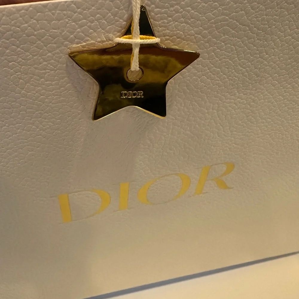 DIOR White Gift Box Set - includes box and shopping bag with ribbons - Picture 5 of 8